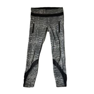 Lululemon Inspire Tight II Crop‎ Mesh in Silver Jacquard Black White Size 6
